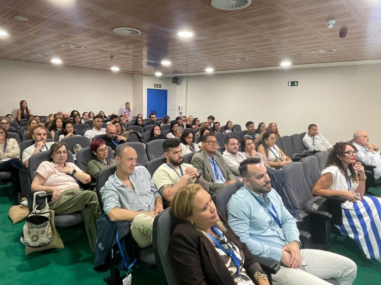 Más de 80 enfermeras quirúrgicas se dan cita en Canarias en una jornada centrada en la innovación, la seguridad y la excelencia asistencial